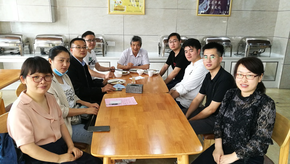 beat365正版唯一官网通信工程专业安徽省高水平教学团队举行午餐会