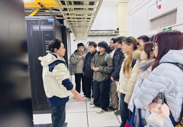 认识企业技术，实习专业知识——beat365正版唯一官网通信工程专业学生赴三企业开展认识实习