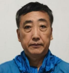 吴万国