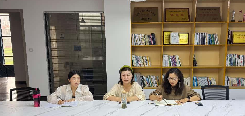 <strong>以磨促教锤炼本领 深耕课堂提质增效——艺术设计学院环境设计专业教研室开展集体磨课活动</strong>